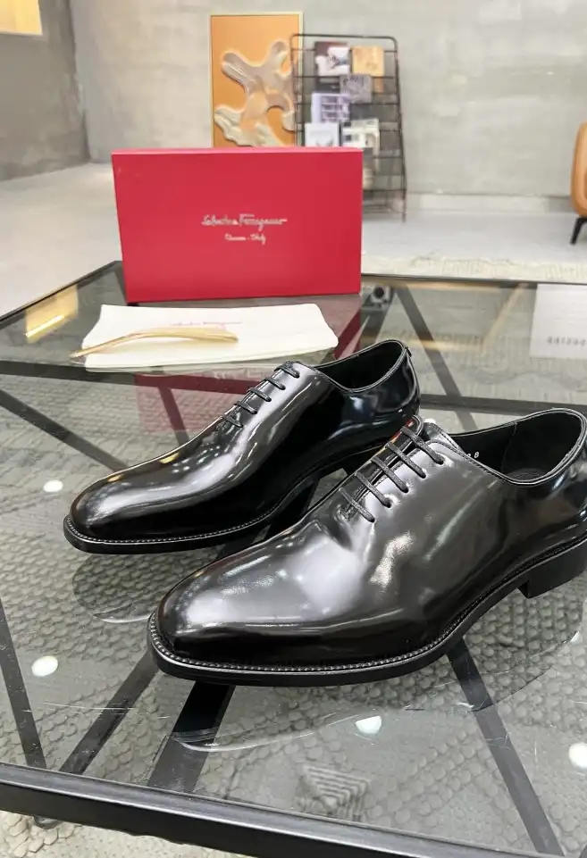 hype Ferragamo Leather Shoes