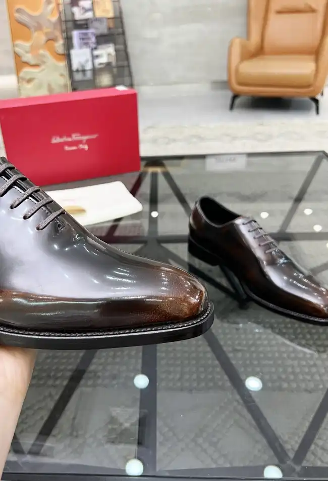 hype Ferragamo Leather Shoes