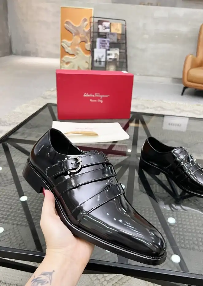 hype Ferragamo Leather Shoes