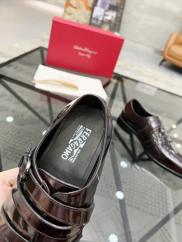 hype Ferragamo Leather Shoes