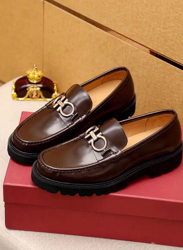 hype Ferragamo Leather Shoes