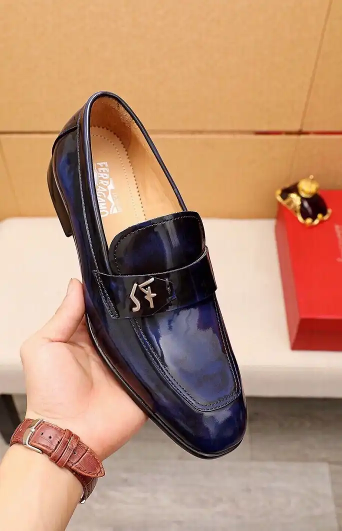 hype Ferragamo Leather Shoes