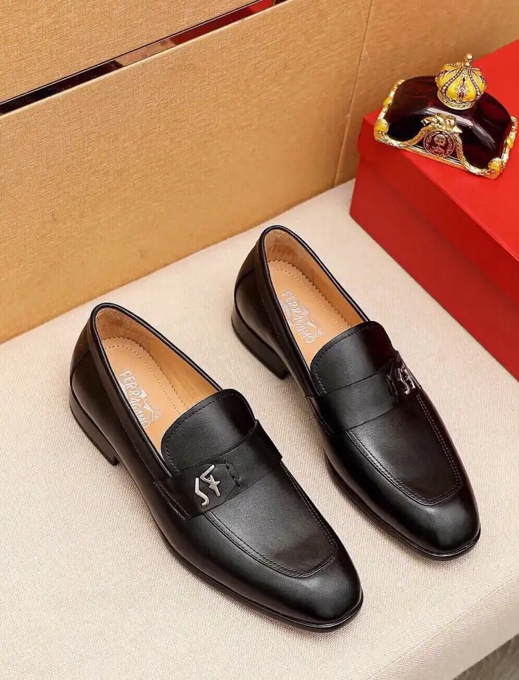 hype Ferragamo Leather Shoes