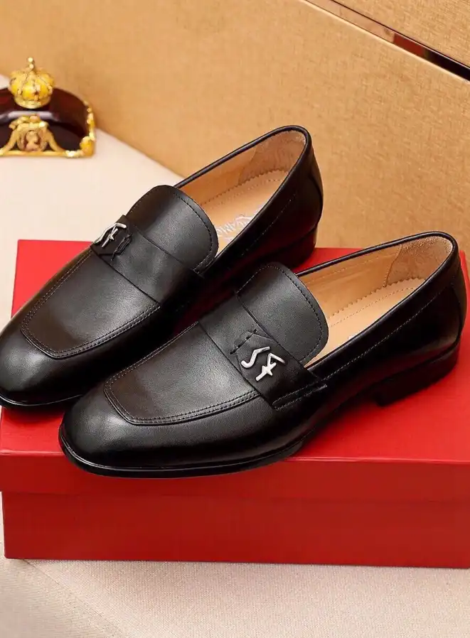 hype Ferragamo Leather Shoes