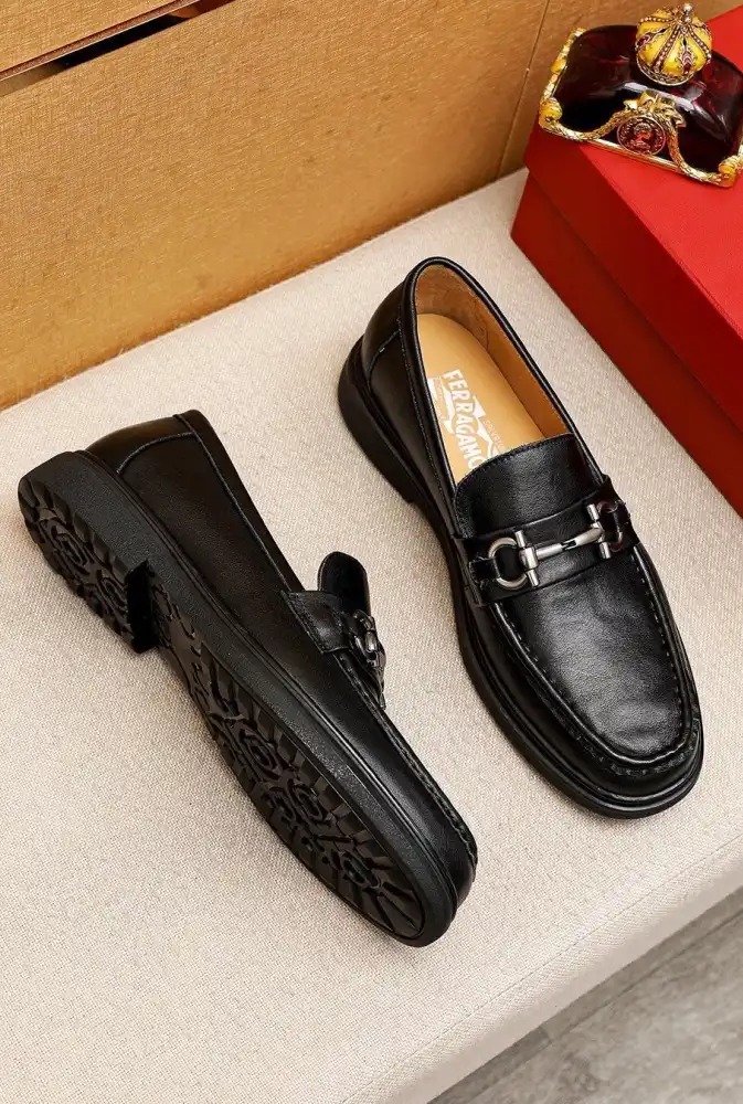 hype Ferragamo Leather Shoes