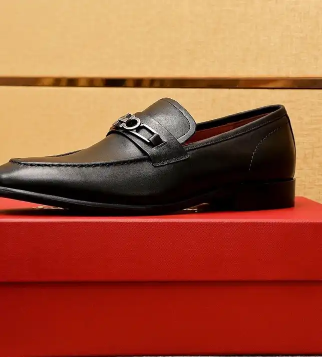 hype Ferragamo Leather Shoes