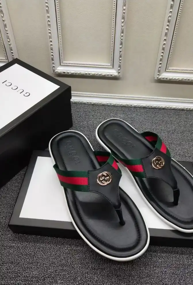 hype Gucci Slippers