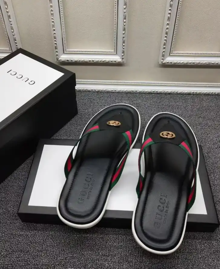 hype Gucci Slippers