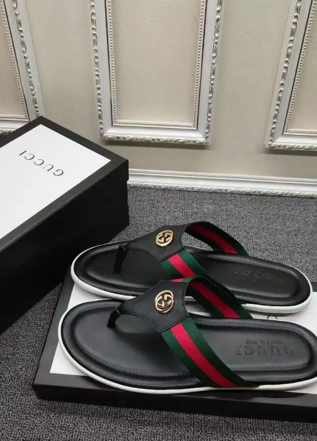 hype Gucci Slippers