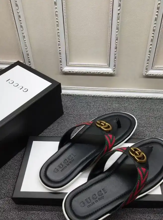 hype Gucci Slippers