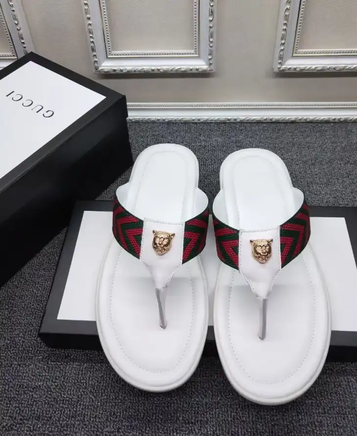 hype Gucci Slippers