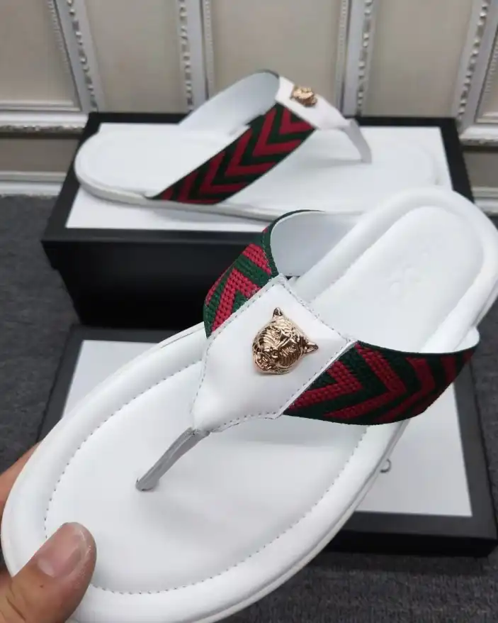 hype Gucci Slippers