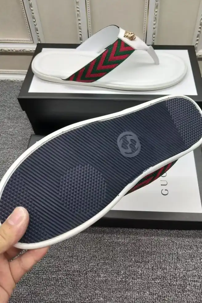 hype Gucci Slippers