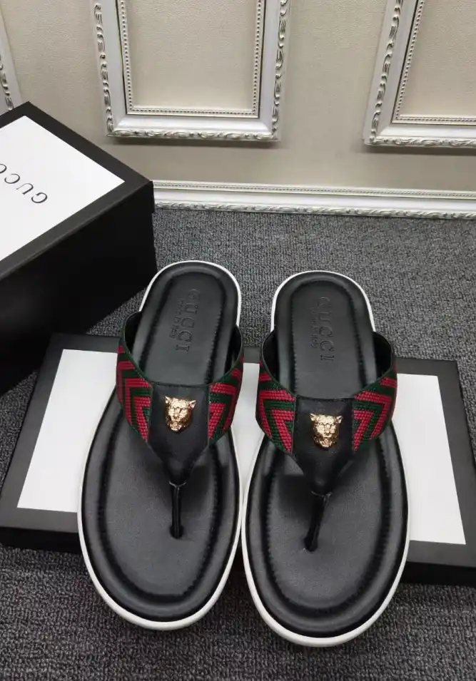 hype Gucci Slippers