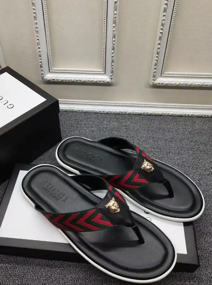 hype Gucci Slippers