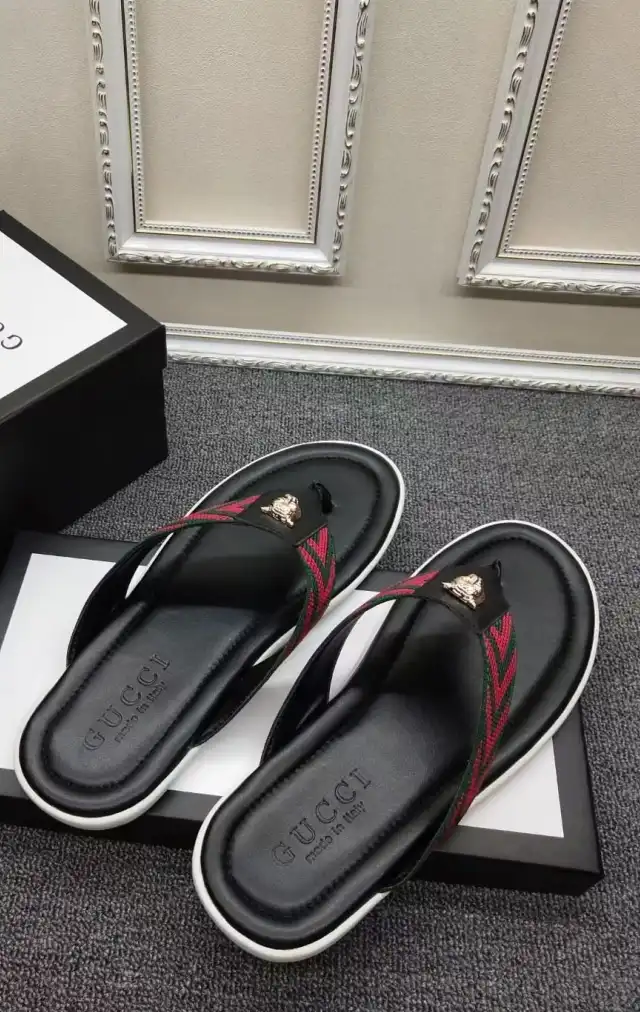 hype Gucci Slippers