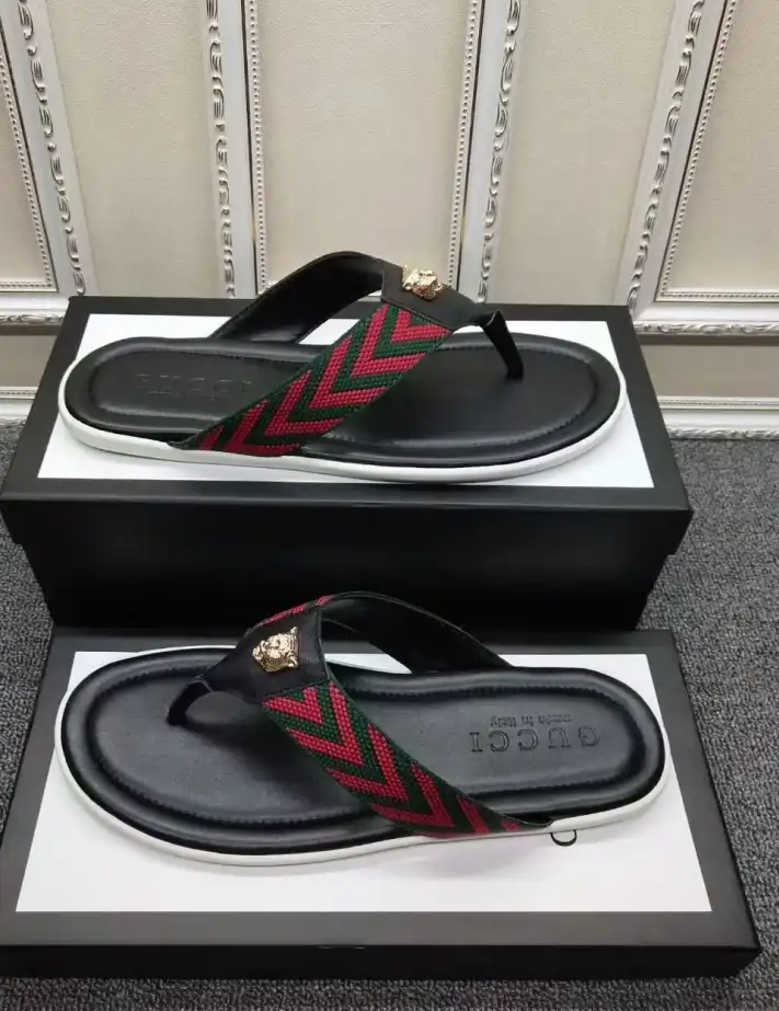 hype Gucci Slippers