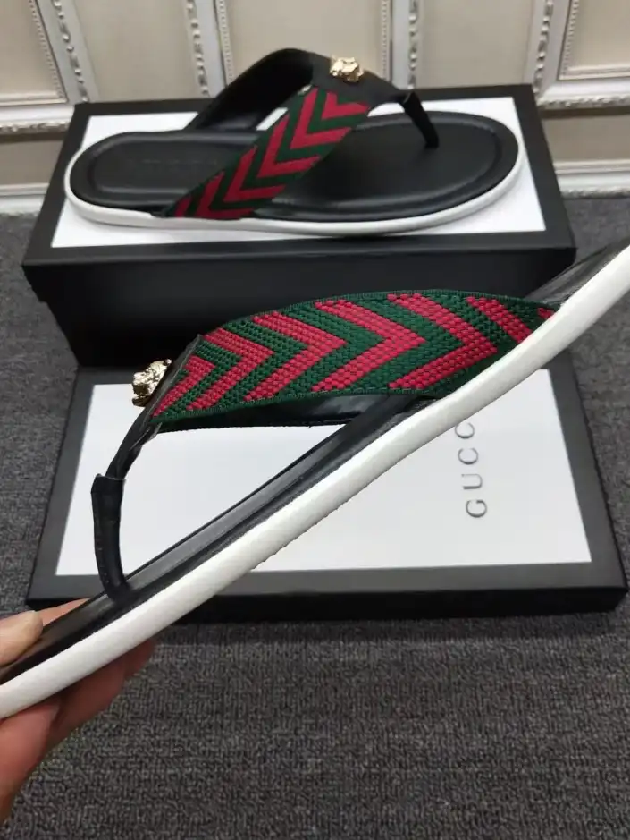 hype Gucci Slippers