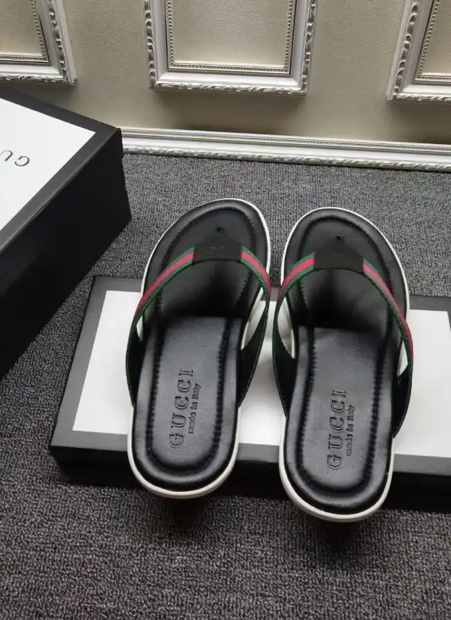 hype Gucci Slippers