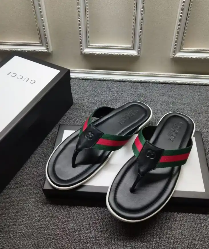 hype Gucci Slippers