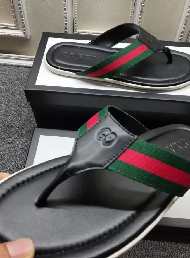 hype Gucci Slippers