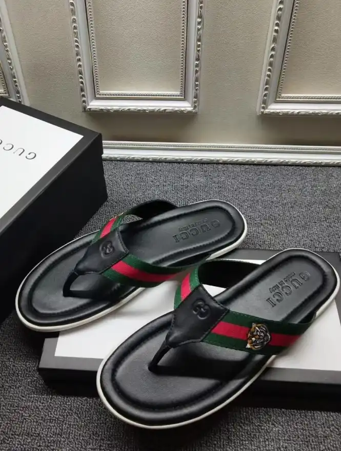 hype Gucci Slippers