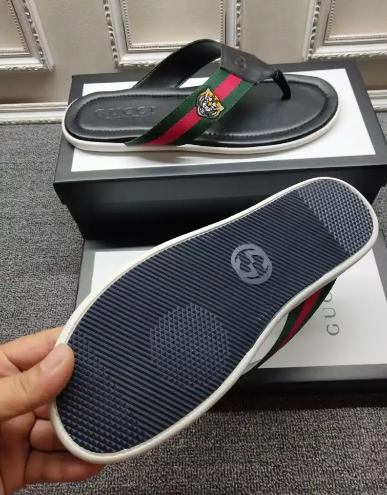 hype Gucci Slippers