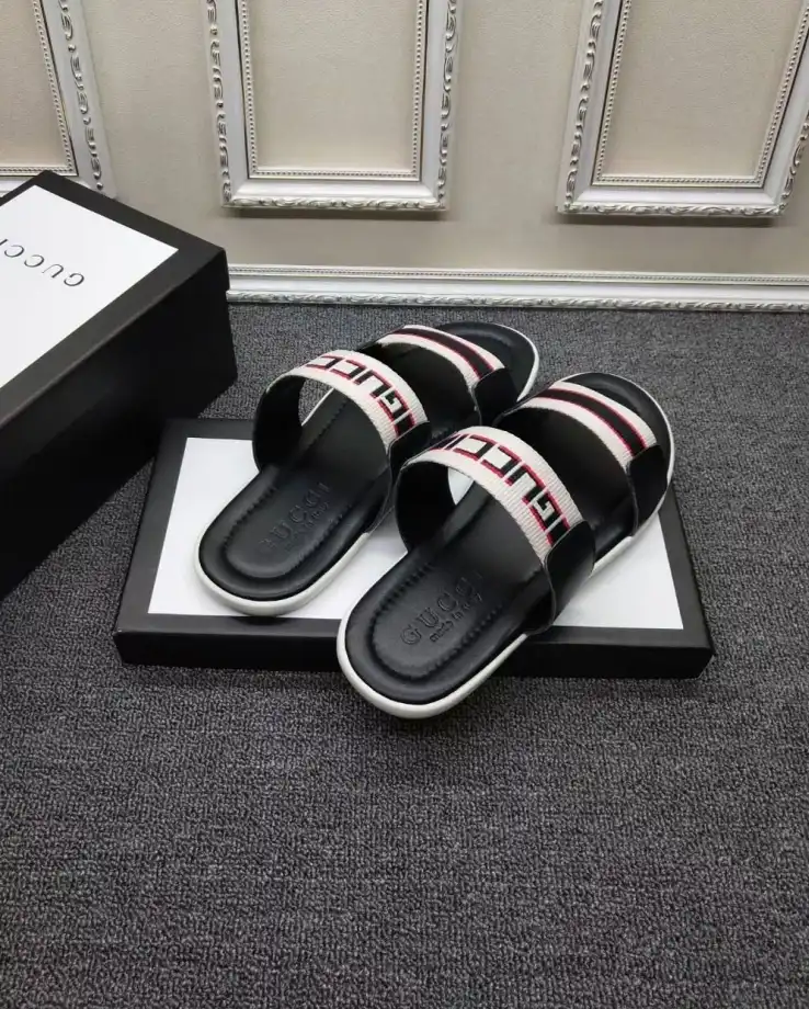 hype Gucci Slippers