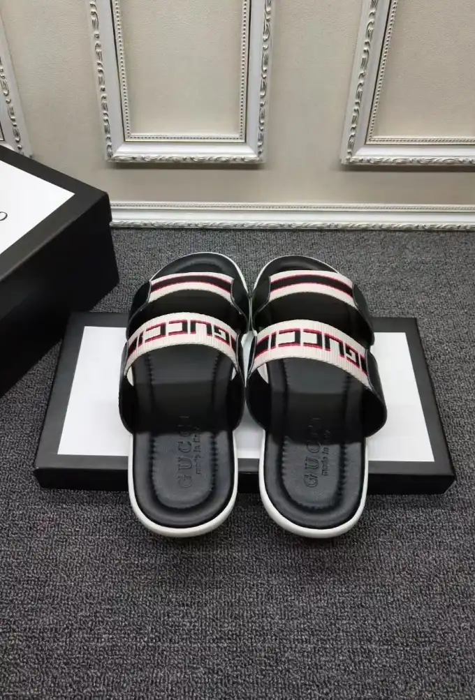 hype Gucci Slippers