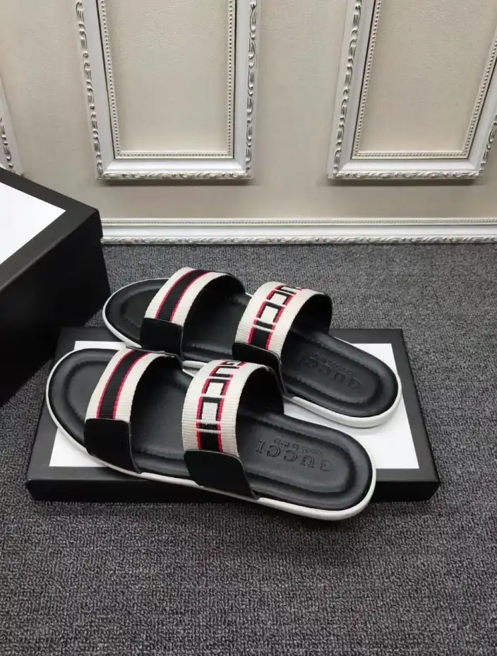 hype Gucci Slippers