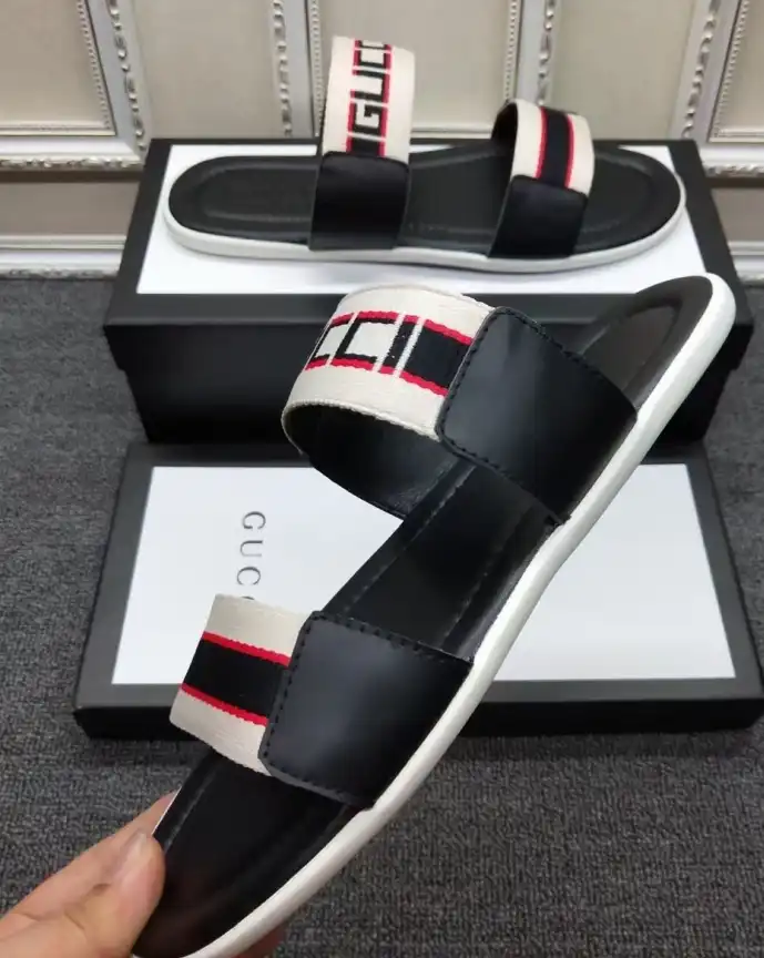 hype Gucci Slippers