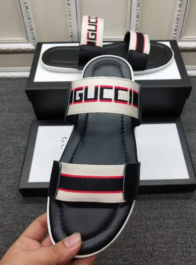 hype Gucci Slippers