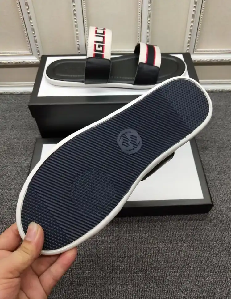 hype Gucci Slippers