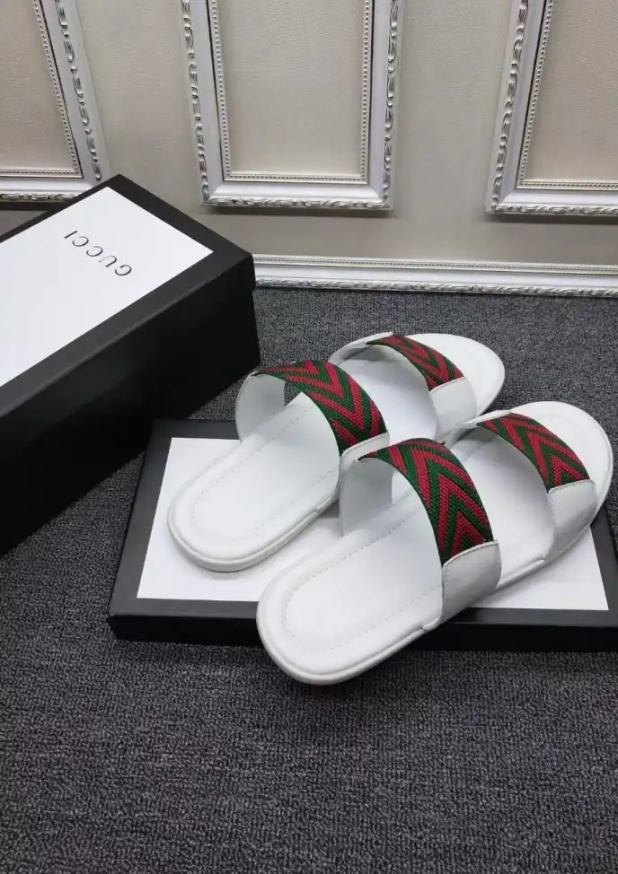 hype Gucci Slippers