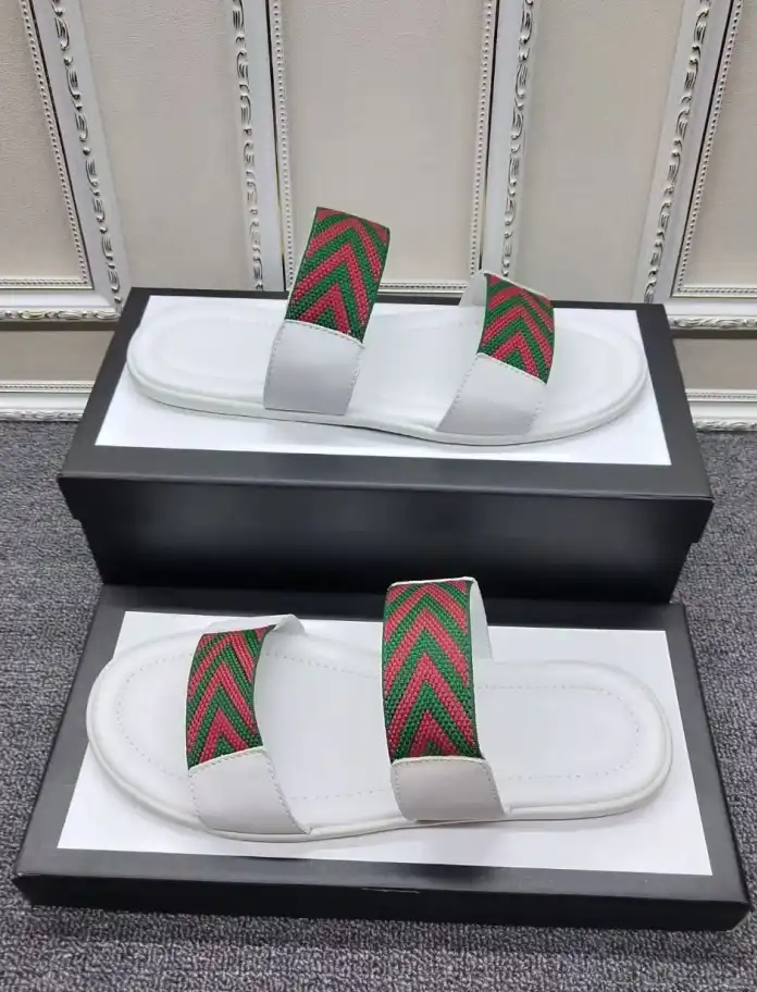 hype Gucci Slippers