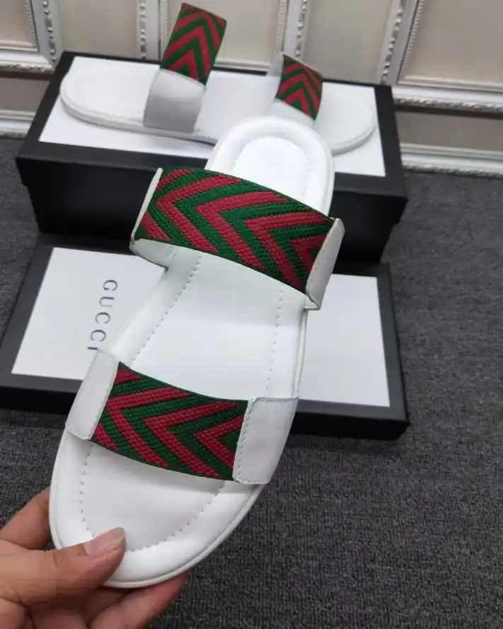 hype Gucci Slippers