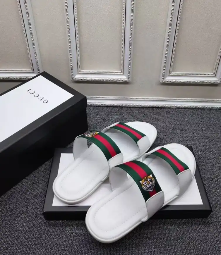 hype Gucci Slippers