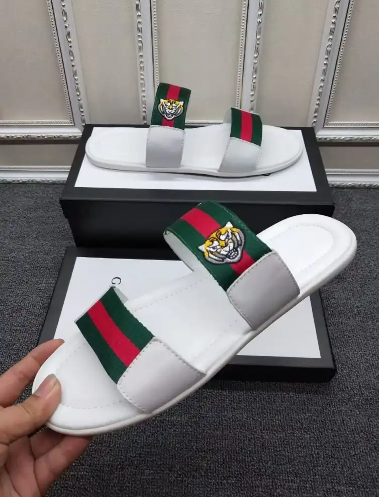 hype Gucci Slippers