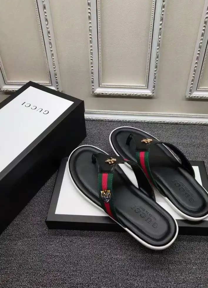 hype Gucci Slippers