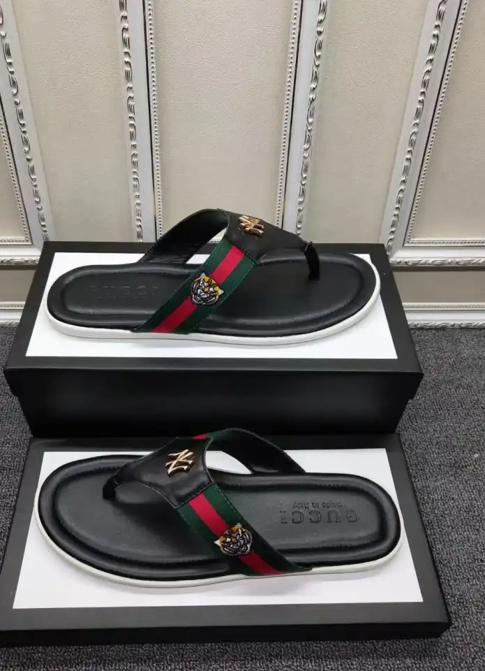 hype Gucci Slippers