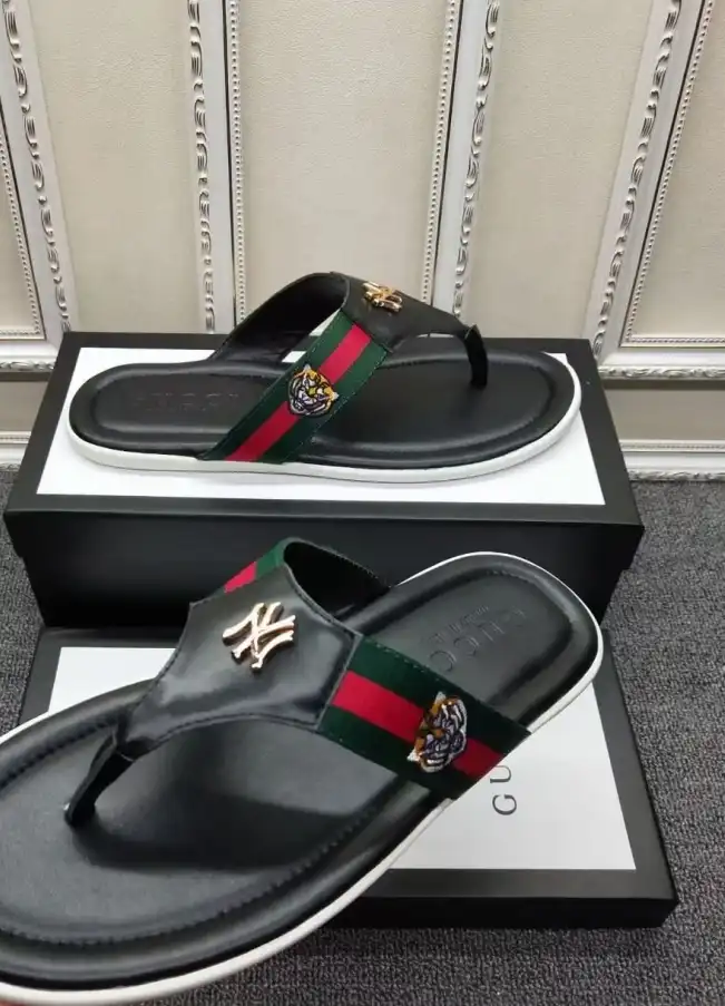 hype Gucci Slippers