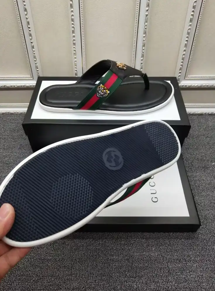 hype Gucci Slippers