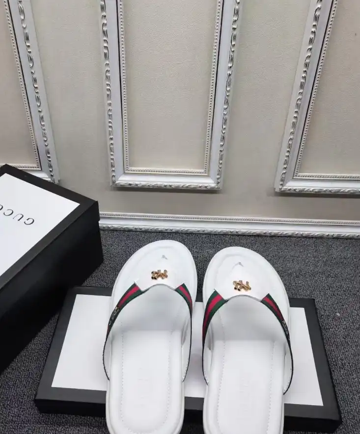 hype Gucci Slippers