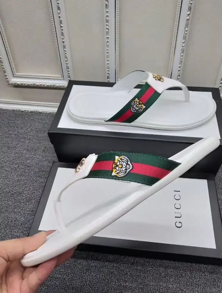 hype Gucci Slippers