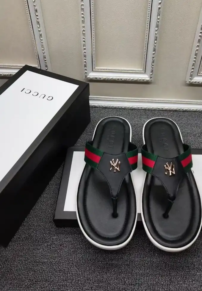 hype Gucci Slippers