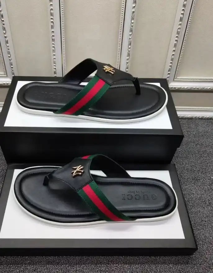 hype Gucci Slippers