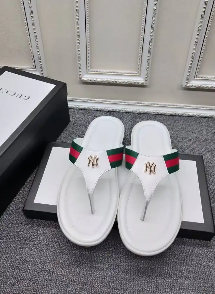 hype Gucci Slippers