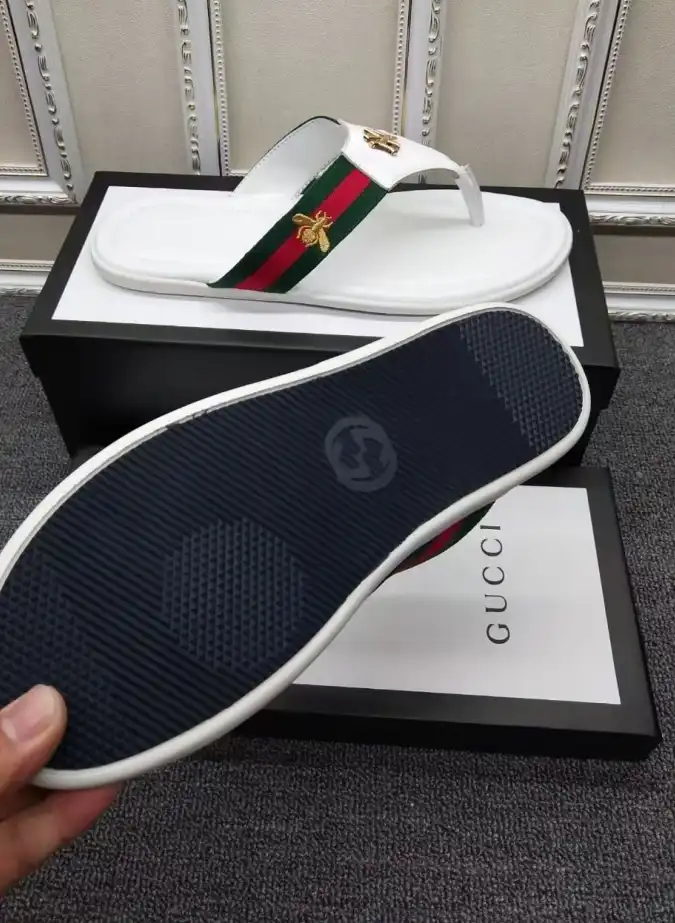 hype Gucci Slippers