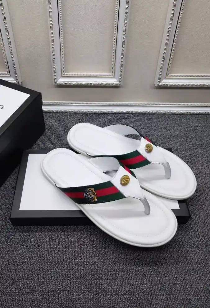 hype Gucci Slippers