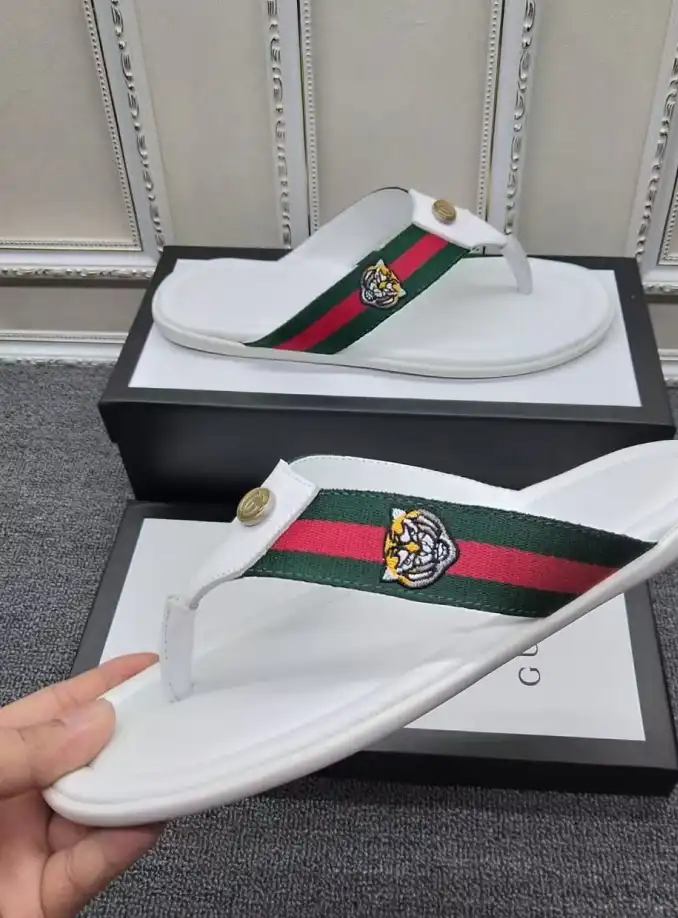 hype Gucci Slippers